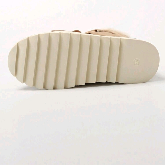 Faux Fur Snow Boots - Picture 16 of 16